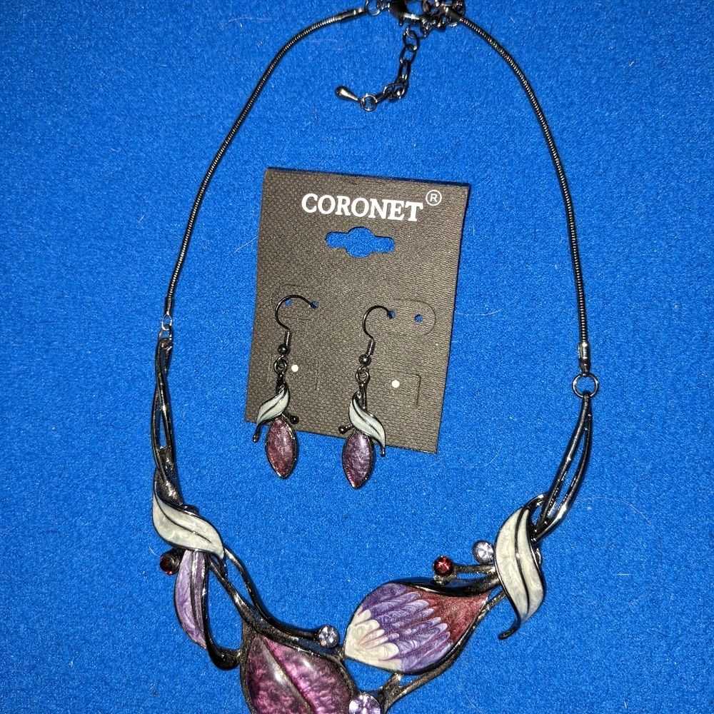 Coronet Leaf Necklace set